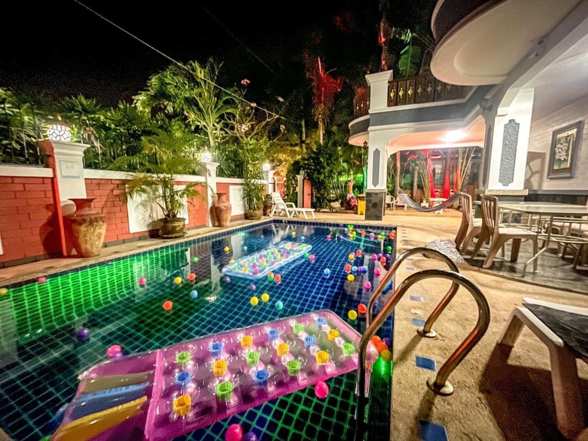 Madee Villa - Pattaya Holiday House Walking Street 6 Bedrooms Exterior foto